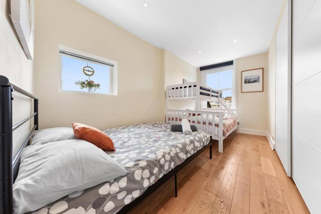 Spacious Sleep 11 With Terrace In Earls Court Ec99 London Ngoại thất bức ảnh