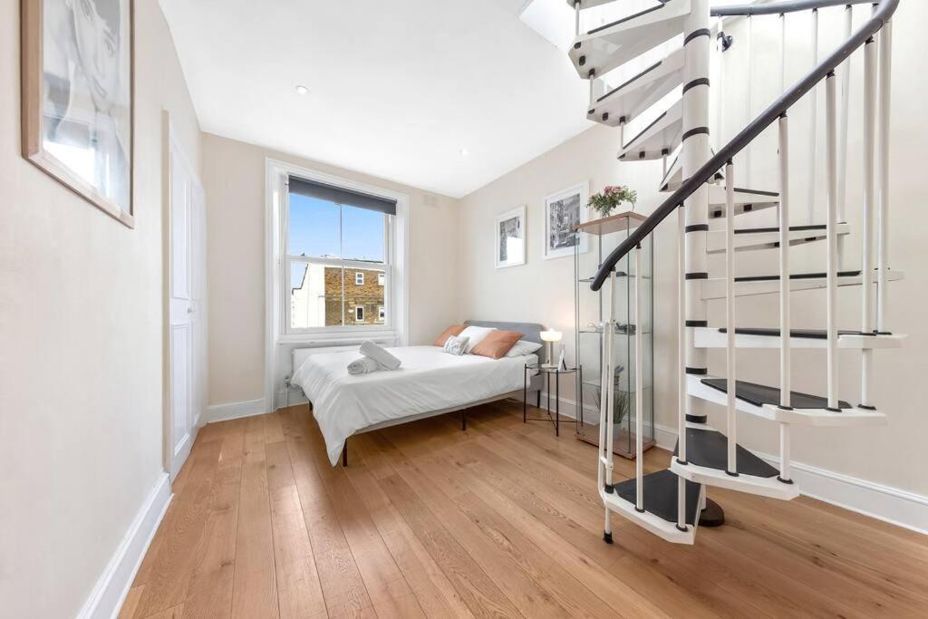 Spacious Sleep 11 With Terrace In Earls Court Ec99 London Ngoại thất bức ảnh